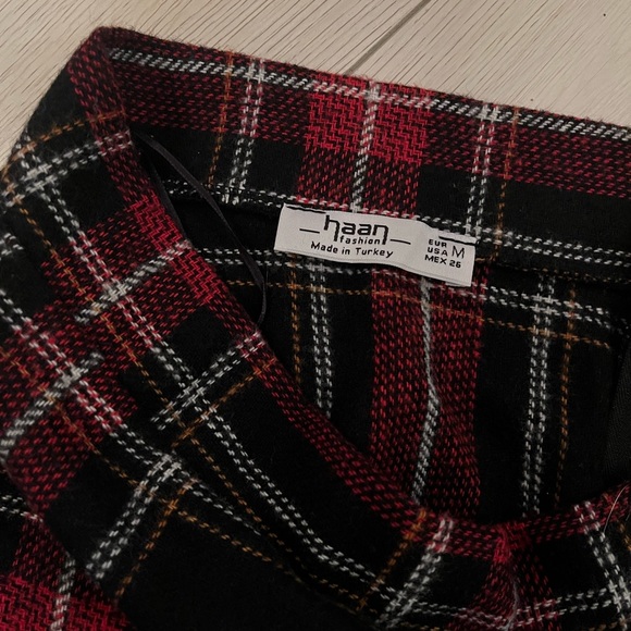 Vintage plaid red skirt - Picture 3 of 3